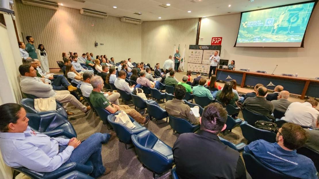Mapeamento florestal pioneiro no país começa em Minas Gerais Mapeamento florestal pioneiro no país começa em Minas Gerais