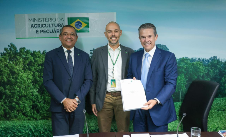 GT do El Niño entrega relatório final ao ministro André de Paula