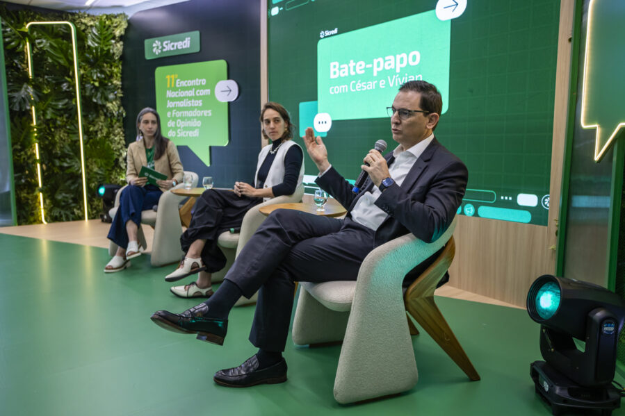 Sicredi promove debate sobre o impacto do cooperativismo no Bem-Estar Financeiro da sociedade